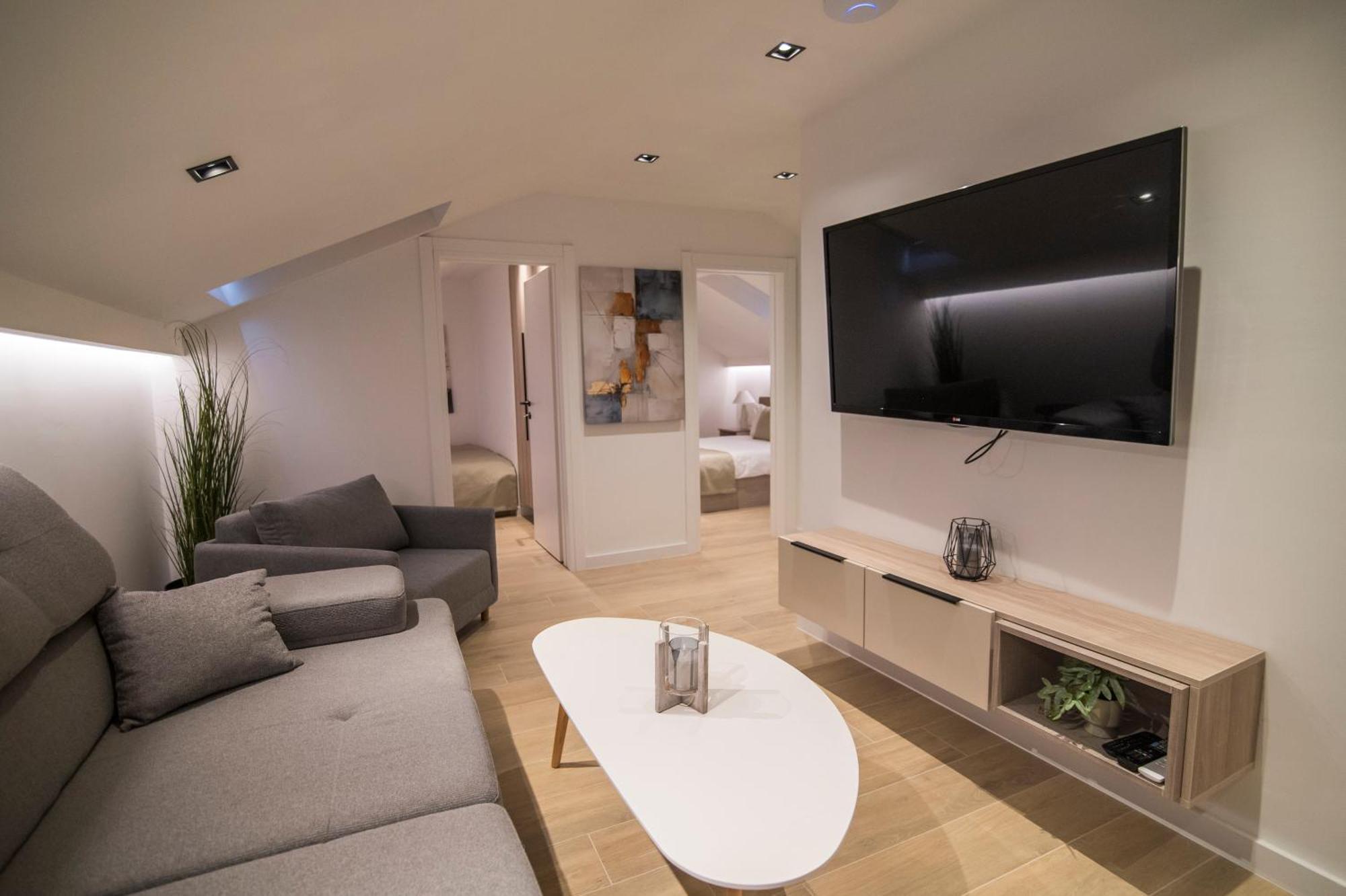 Luca Apartment *